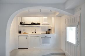 Seafront Pouletis Family Drosoula Gem With Pool