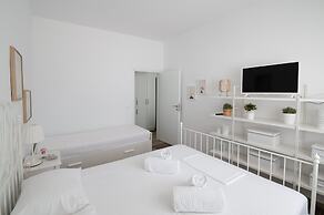 Seafront Pouletis Family Sunset Gem With Pool