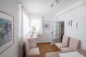 Seafront Pouletis Family Aeraki Nest With Pool