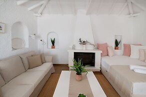 Seafront Pouletis Family Aeraki Nest With Pool