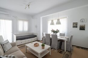 Seafront Pouletis Family Enchanting Gem With Pool