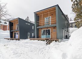 Creekside Chalets Hakuba