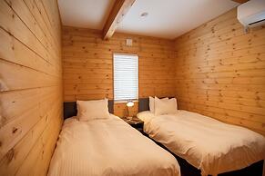 Creekside Chalets Hakuba