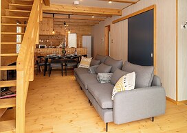 Creekside Chalets Hakuba