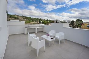 Sun & Moon Luxury 4-bedroom Villa