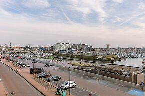 Cozy Studio With Harbor View in Blankenberge