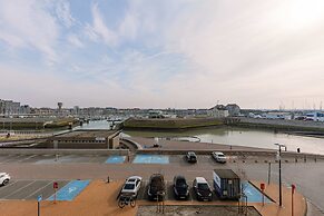 Cozy Studio With Harbor View in Blankenberge