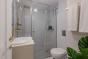 Maison Elysee - An Elegant Apartment in Piata Romana