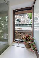 Modern & Bright Studios on Amzei Square