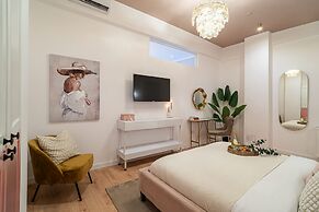 Stunning 2BR With Balcony on Piata Universitatii