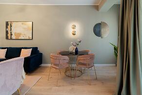 Stunning 2BR With Balcony on Piata Universitatii