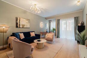 Stunning 2BR With Balcony on Piata Universitatii