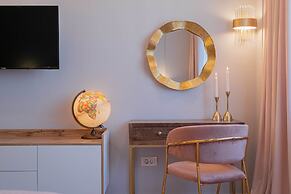 Stunning 2BR With Balcony on Piata Universitatii