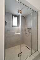 Vibrant & Spacious 3BR Condos on Amzei Square