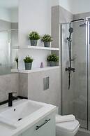 Vibrant & Spacious 3BR Condos on Amzei Square