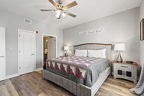Eagles Landing 1BR Heaven