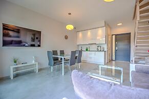 Comfortable Holiday Home With a Garden and a Pool
