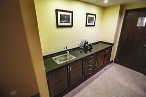 Grand Days Hotel & Suites