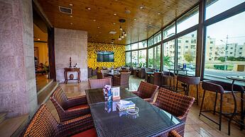 Grand Days Hotel & Suites