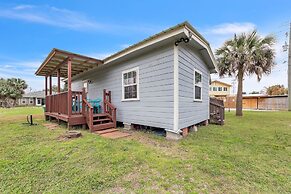 Charming Coastal Retreat In Bay St Louis 3 Bedroom Home