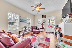 Charming Coastal Retreat In Bay St Louis 3 Bedroom Home