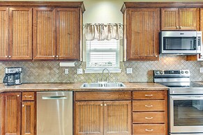 Walk to Beach: Bayfront Gilchrist Getaway!