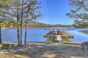 Sunrise Views & Pool Access: Table Rock Lake Condo