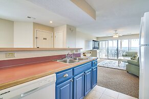 Sunrise Views & Pool Access: Table Rock Lake Condo