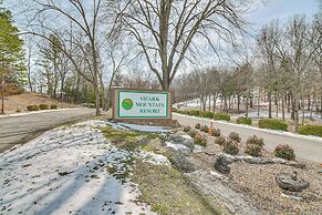 Sunrise Views & Pool Access: Table Rock Lake Condo