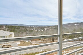 Sunrise Views & Pool Access: Table Rock Lake Condo