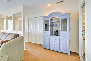 Sunrise Views & Pool Access: Table Rock Lake Condo