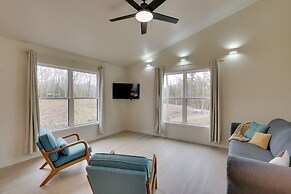 Golf, Fish & Swim at Lake Tansi: Outdoor Haven!