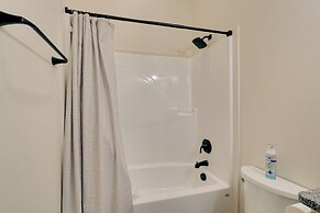 Golf, Fish & Swim at Lake Tansi: Outdoor Haven!