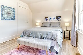 3 Mi to Dtwn Indy: Pet-friendly Home w/ Backyard!