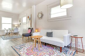 3 Mi to Dtwn Indy: Pet-friendly Home w/ Backyard!