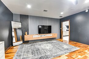 Modern Oasis w/ Outdoor Lounge in Houston!