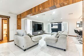 Modern Oasis w/ Outdoor Lounge in Houston!