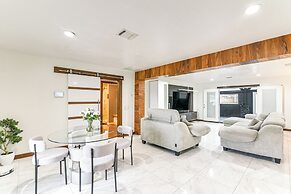 Modern Oasis w/ Outdoor Lounge in Houston!