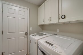 Dock & Pool: Canal-front Cape Coral Oasis!