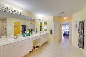 Dock & Pool: Canal-front Cape Coral Oasis!