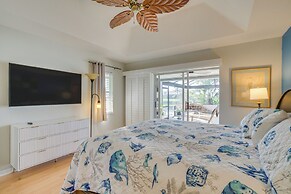 Dock & Pool: Canal-front Cape Coral Oasis!