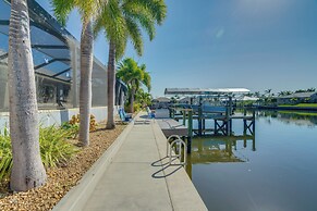 Dock & Pool: Canal-front Cape Coral Oasis!