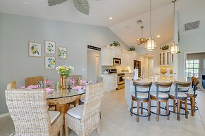 Dock & Pool: Canal-front Cape Coral Oasis!