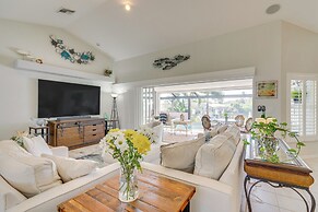 Dock & Pool: Canal-front Cape Coral Oasis!