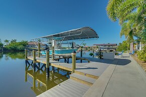 Dock & Pool: Canal-front Cape Coral Oasis!
