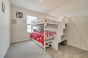 Davenport Home w/ Pool Access & Patio!