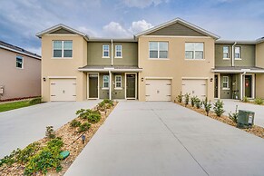 Davenport Home w/ Pool Access & Patio!