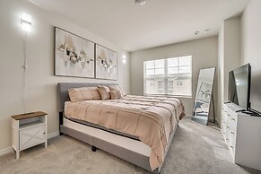 Davenport Home w/ Pool Access & Patio!