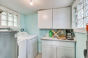 6 Mi to Beach: Riverfront Home in Ruskin!