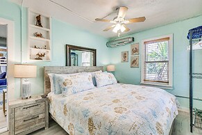 6 Mi to Beach: Riverfront Home in Ruskin!